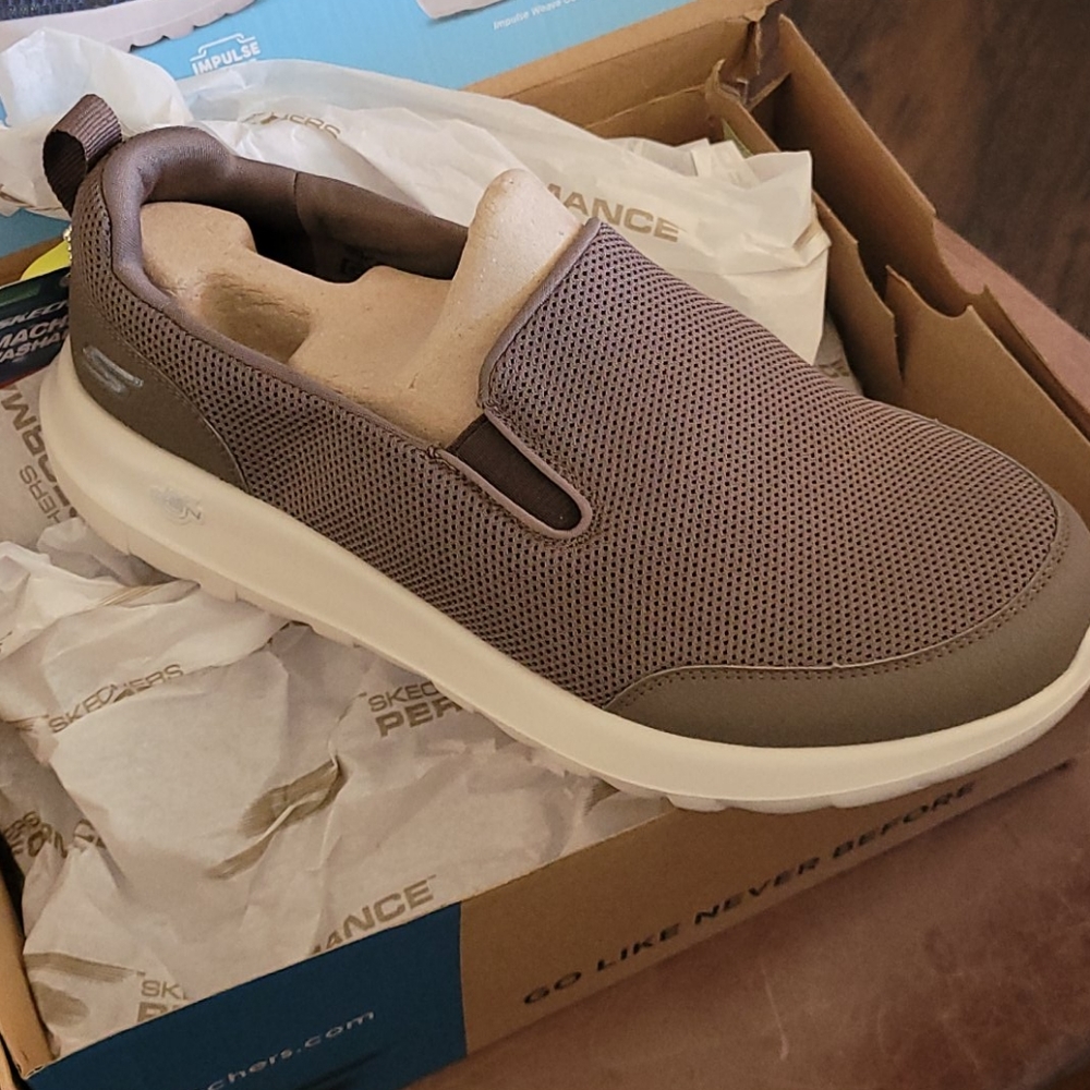 Skechers Go walk